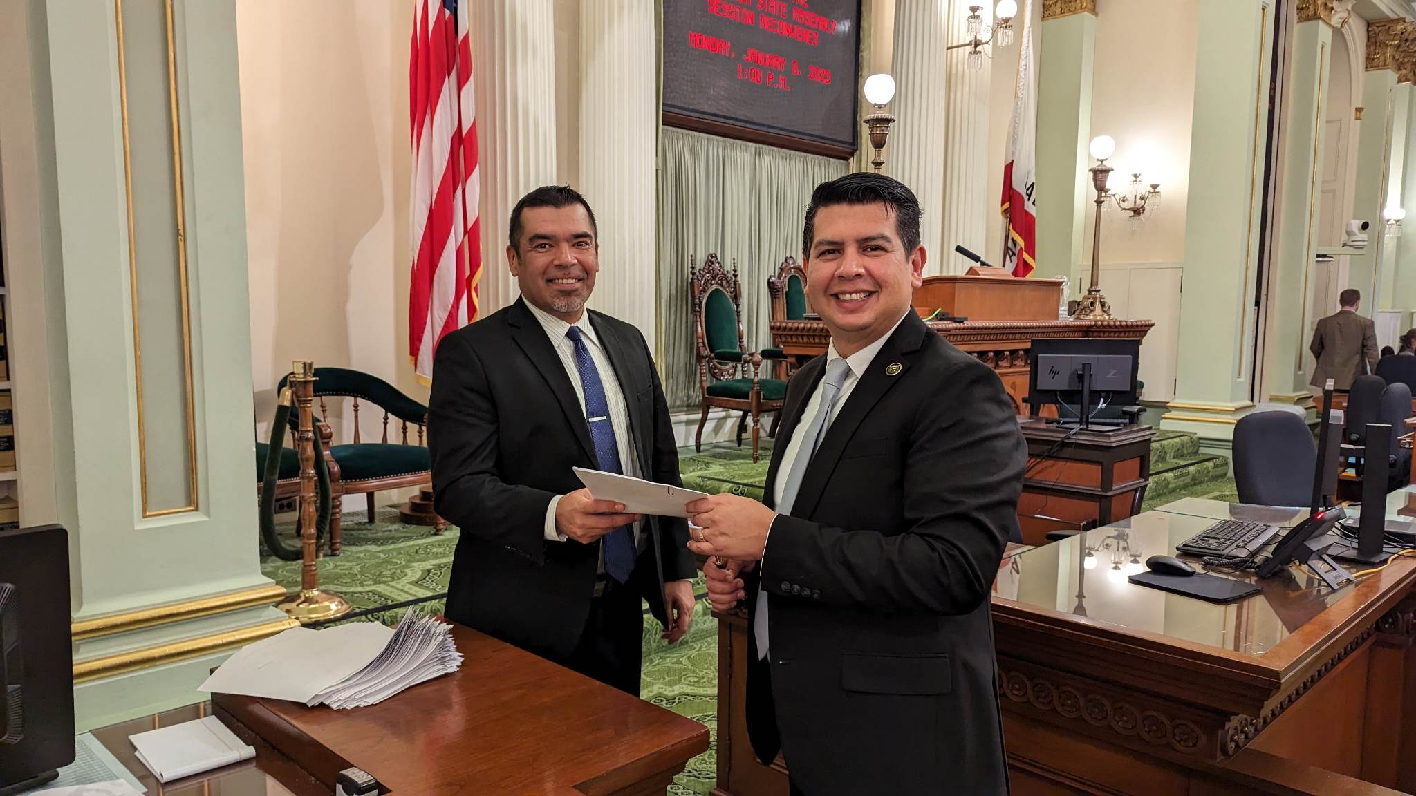 Asm Alvarez handing over AB-91 to the Assembly Clerk - Jan 5, 2023